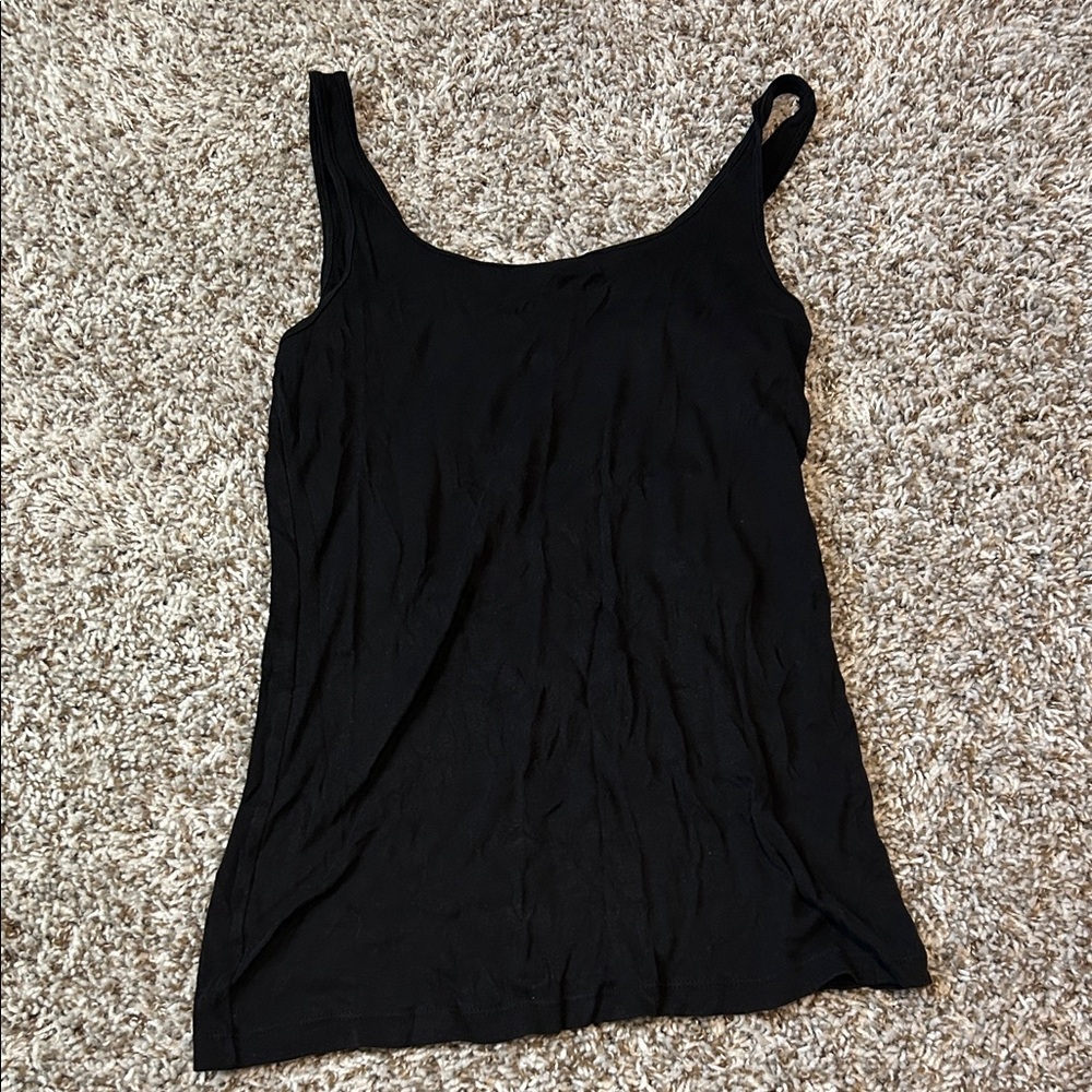 Old Navy Black Scoop Neck Tank Top